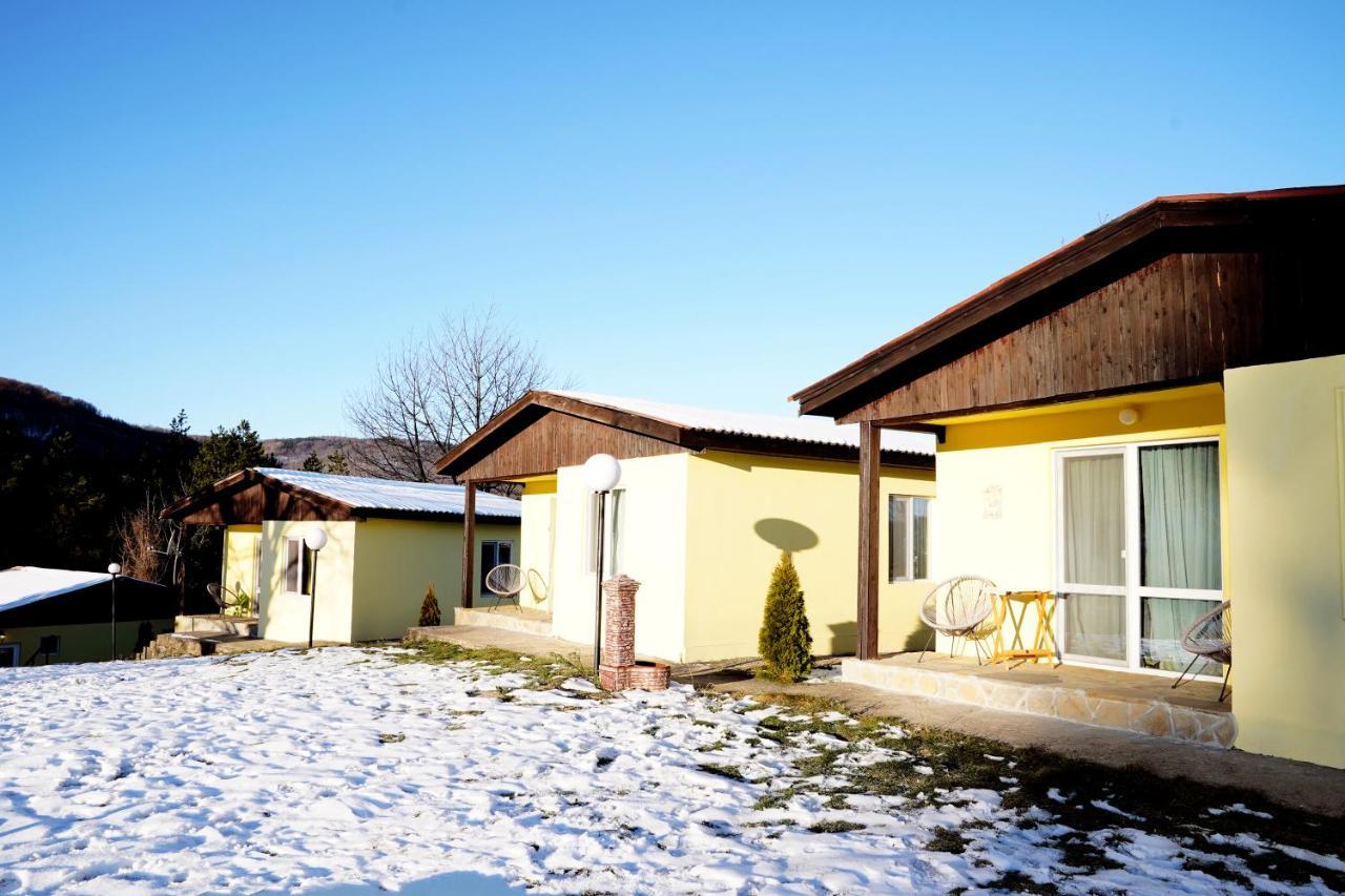 Daskalov Bungalows Chervena Lokva Luaran gambar