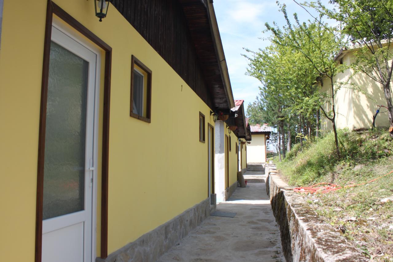Daskalov Bungalows Chervena Lokva Luaran gambar