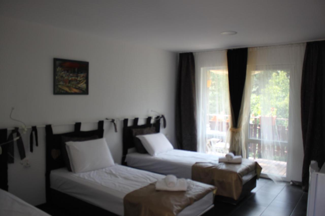 Daskalov Bungalows Chervena Lokva Luaran gambar